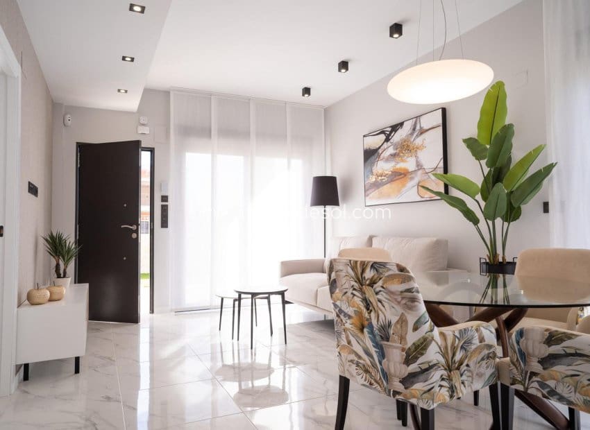 3 soveværelse Lejlighed til salg i Pilar de la Horadada med swimmingpool - € 310.000 (Ref: 8796806)