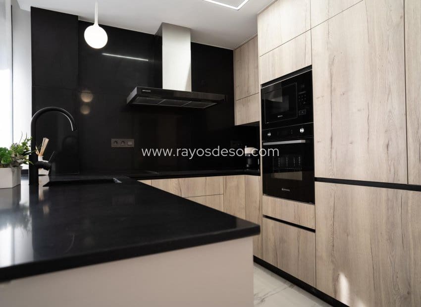 3 soveværelse Lejlighed til salg i Pilar de la Horadada med swimmingpool - € 310.000 (Ref: 8796806)