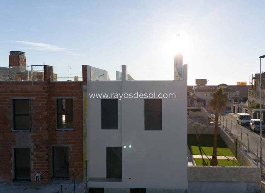 3 soveværelse Lejlighed til salg i Pilar de la Horadada med swimmingpool - € 355.000 (Ref: 8796806)