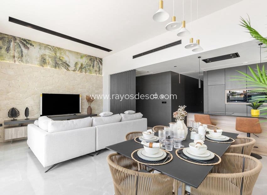 3 chambre Villa/Maison à vendre à Los Balcones avec piscine - 700 000 € (Ref: 8826528)