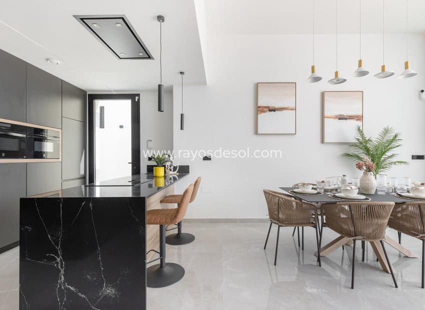 3 chambre Villa/Maison à vendre à Los Balcones avec piscine - 700 000 € (Ref: 8826528)