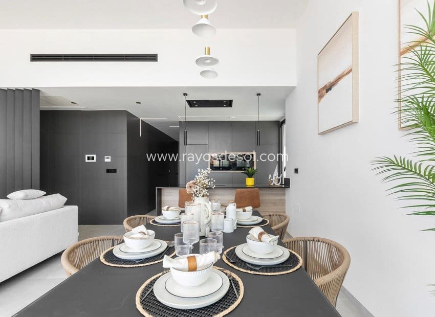 3 bedroom Villa for sale in Los Balcones with pool - € 700,000 (Ref: 8826528)