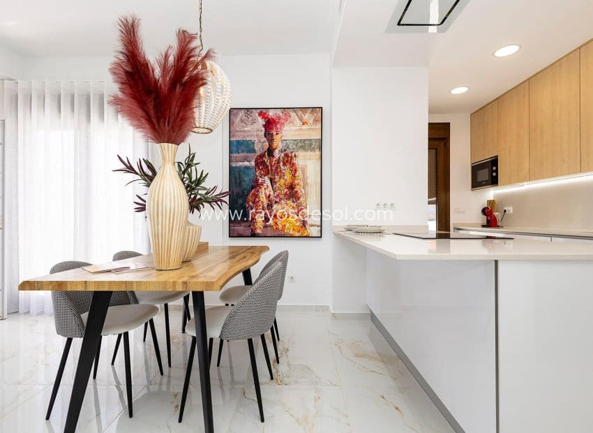 3 bedroom Villa for sale in Polop with pool - € 598,000 (Ref: 8826535)