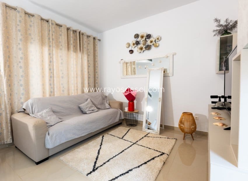 3 bedroom Townhouse for sale in Punta Prima with pool - € 394,900 (Ref: 8845187)