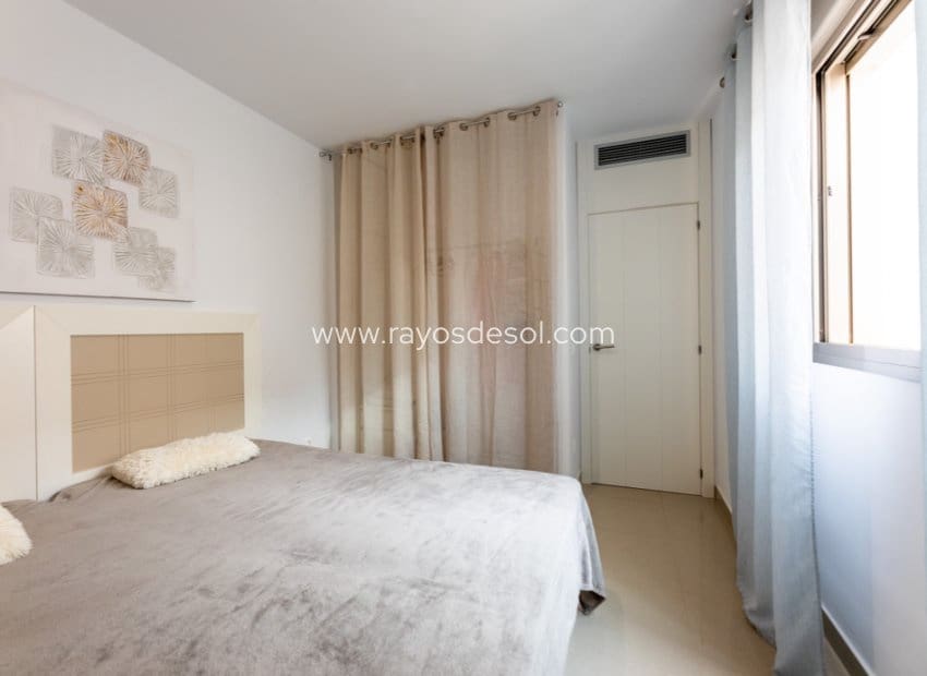 3 bedroom Townhouse for sale in Punta Prima with pool - € 394,900 (Ref: 8845187)