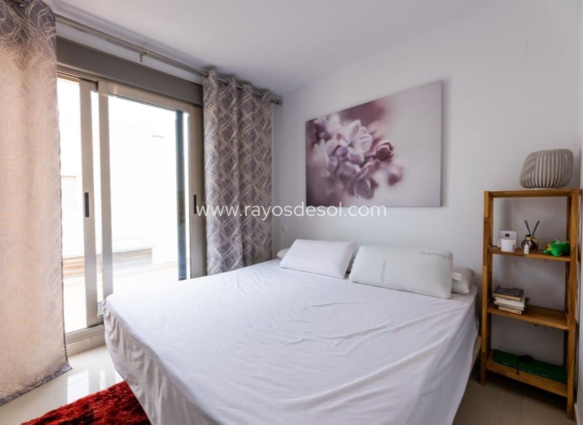 3 bedroom Townhouse for sale in Punta Prima with pool - € 394,900 (Ref: 8845187)