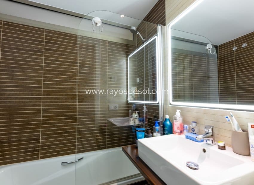 3 bedroom Townhouse for sale in Punta Prima with pool - € 394,900 (Ref: 8845187)