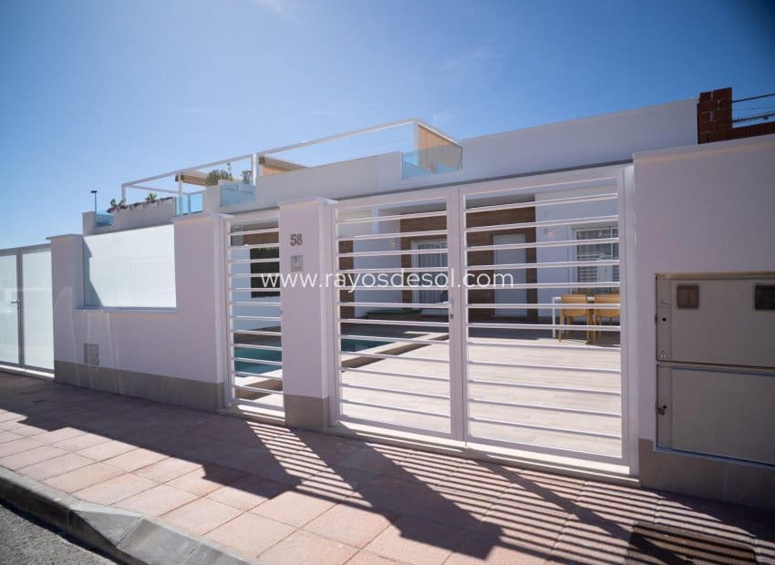 3 bedroom Townhouse for sale in San Javier with pool - € 365,500 (Ref: 8845189)