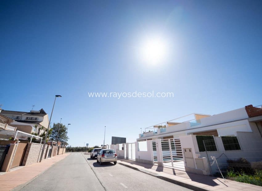 3 bedroom Townhouse for sale in San Javier with pool - € 365,500 (Ref: 8845189)