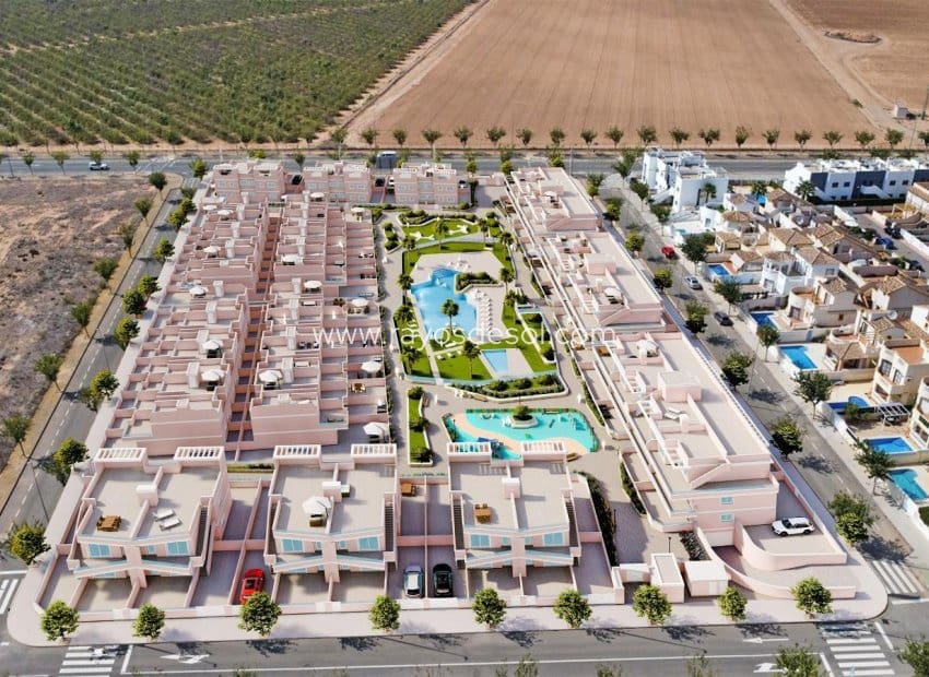 Apartamento de 3 habitaciones en Pilar de la Horadada en venta con piscina - 299.900 € (Ref: 8850565)