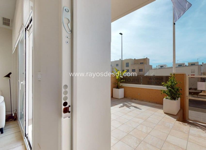 3 soveværelse Lejlighed til salg i Pilar de la Horadada med swimmingpool - € 314.900 (Ref: 8850574)