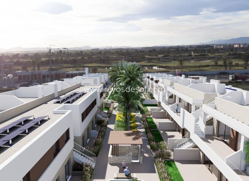 Apartamento de 3 habitaciones en Los Alcázares en venta con piscina - 320.000 € (Ref: 8856652)