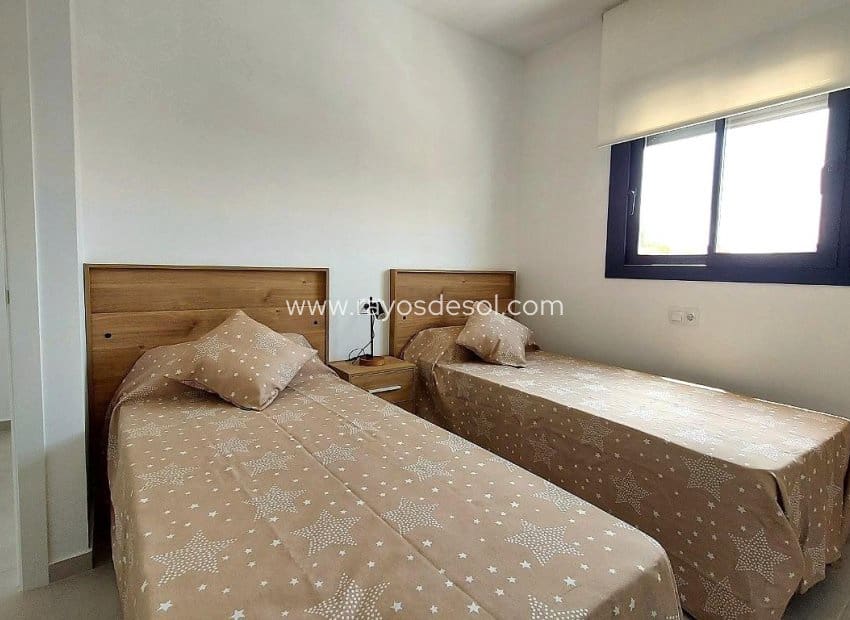 3 makuuhuone Huoneisto myytävänä paikassa San Miguel de Salinas mukana uima-altaan - 276 000 € (Ref: 8866644)