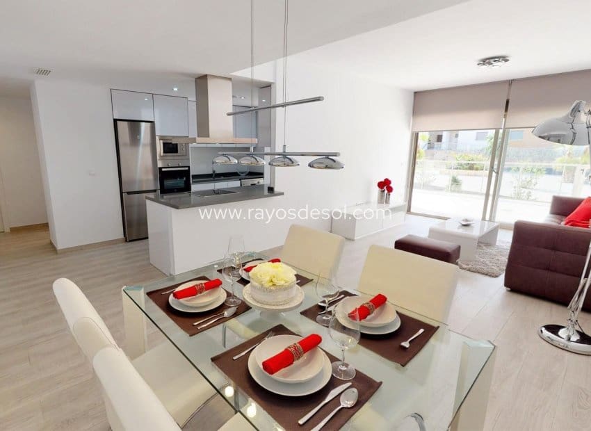 2 soveværelse Lejlighed til salg i San Miguel de Salinas med swimmingpool - € 245.000 (Ref: 8866645)