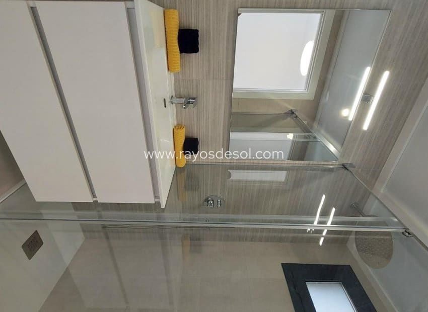 2 soveværelse Penthouse til salg i San Miguel de Salinas med swimmingpool - € 316.000 (Ref: 8866646)