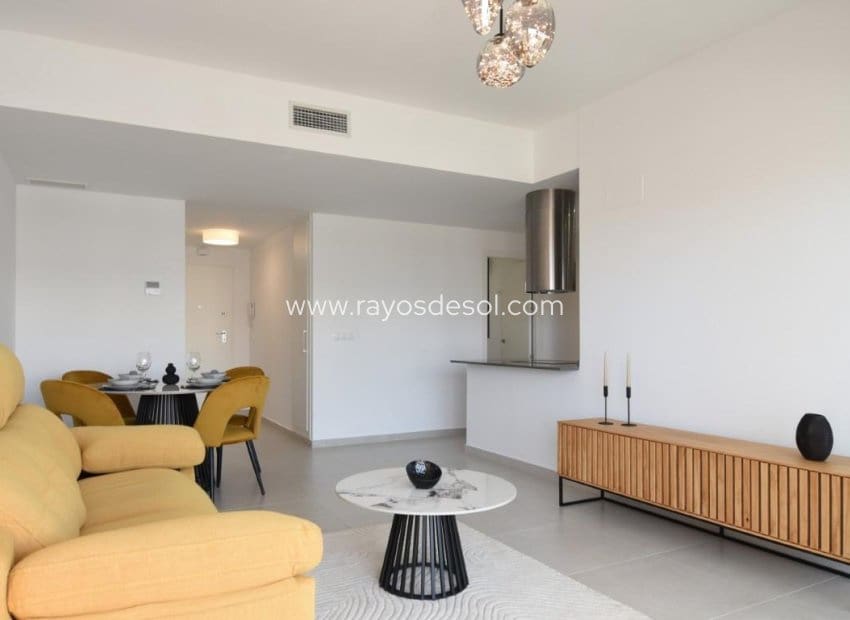 2 Zimmer Penthouse zu verkaufen in San Miguel de Salinas mit Pool - 316.000 € (Ref: 8866646)