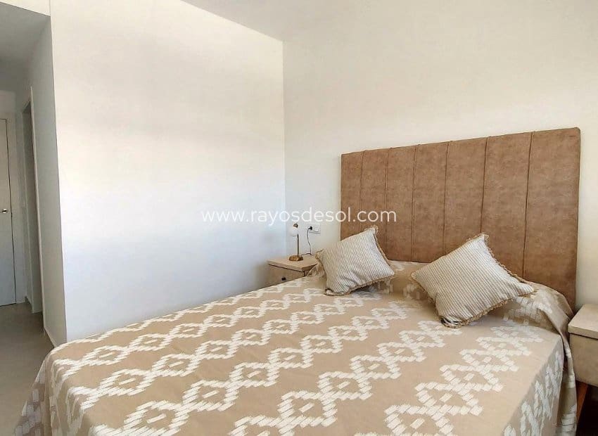 3 soveværelse Penthouse til salg i San Miguel de Salinas med swimmingpool - € 390.000 (Ref: 8866647)