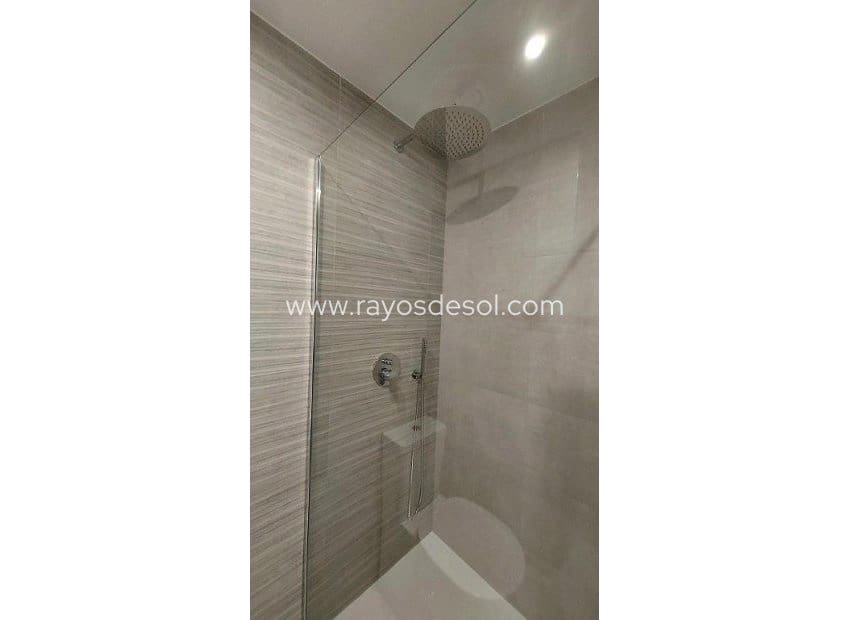 3 soveværelse Penthouse til salg i San Miguel de Salinas med swimmingpool - € 390.000 (Ref: 8866647)