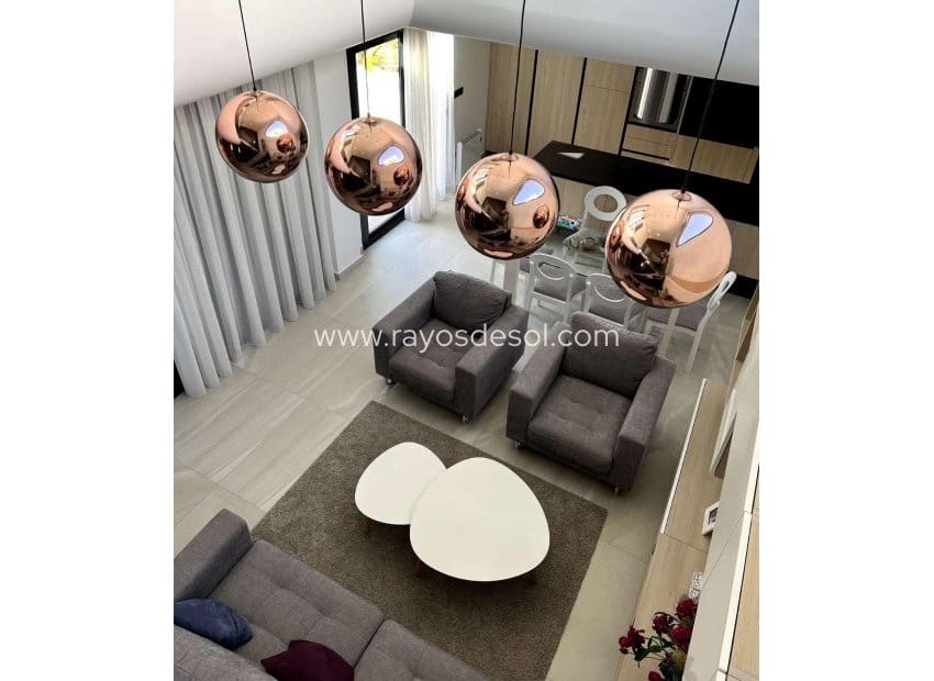 3 Zimmer Villa zu verkaufen in Ciudad Quesada mit Pool - 770.000 € (Ref: 8879179)