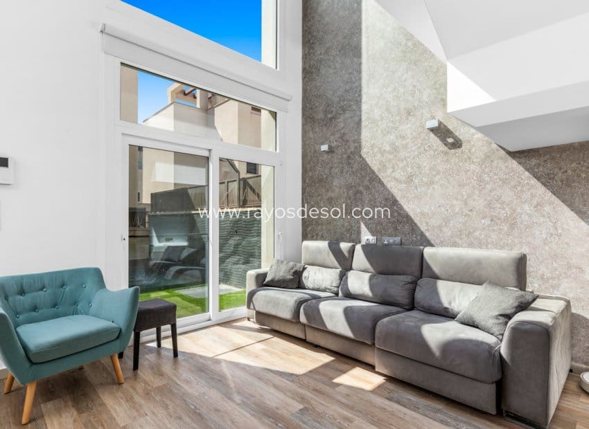 3 soveværelse Villa til salg i Rojales med swimmingpool - € 499.000 (Ref: 8895749)