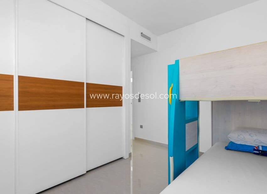 3 soveværelse Villa til salg i Rojales med swimmingpool - € 499.000 (Ref: 8895749)