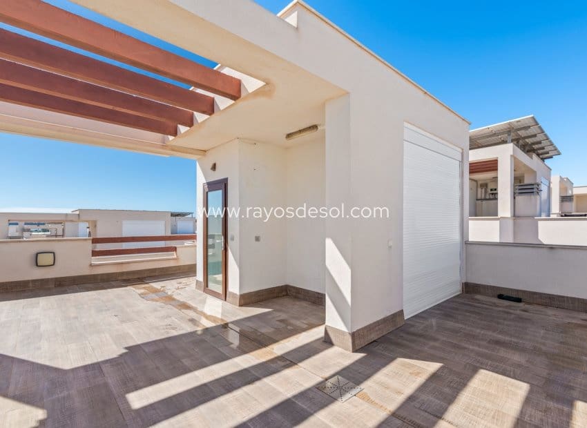 3 soveværelse Villa til salg i Rojales med swimmingpool - € 499.000 (Ref: 8895749)