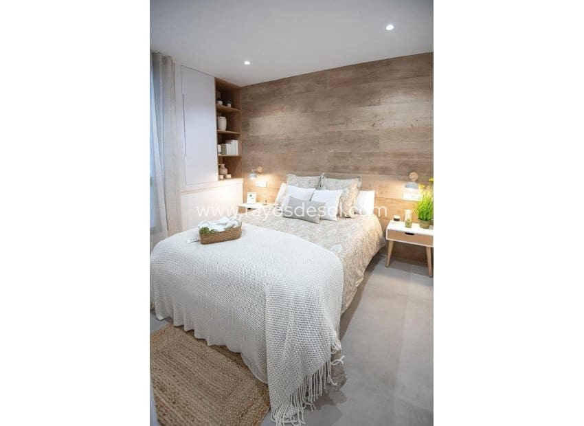 2 soveværelse Lejlighed til salg i San Pedro del Pinatar med swimmingpool - € 299.000 (Ref: 8895750)