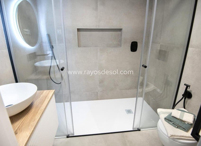 2 soveværelse Lejlighed til salg i San Pedro del Pinatar med swimmingpool - € 299.000 (Ref: 8895750)