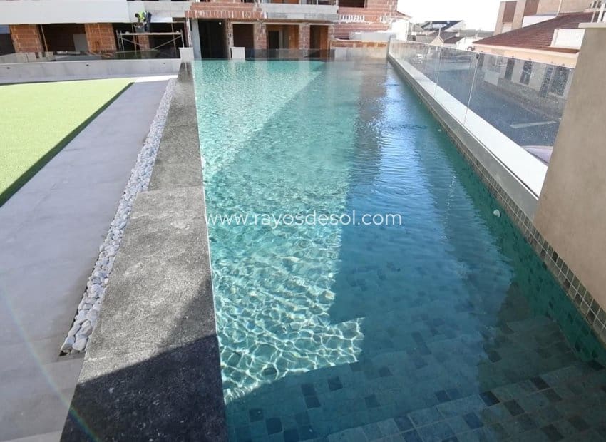 2 soveværelse Lejlighed til salg i San Pedro del Pinatar med swimmingpool - € 299.000 (Ref: 8895750)