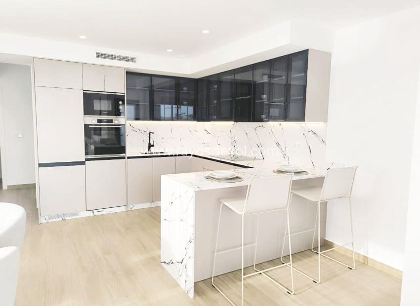 3 soveværelse Villa til salg i Algorfa med swimmingpool - € 465.000 (Ref: 8924884)