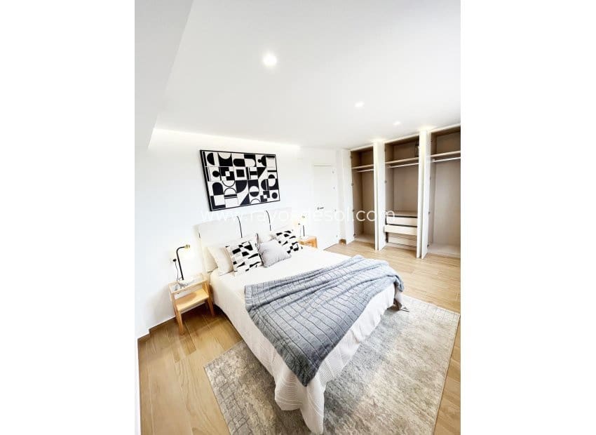 3 soveværelse Villa til salg i Algorfa med swimmingpool - € 465.000 (Ref: 8924884)