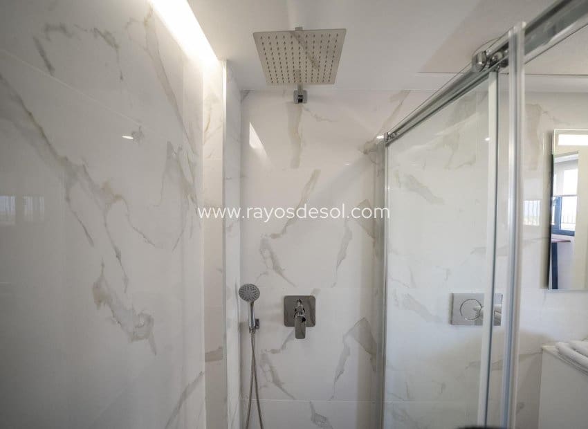 3 soveværelse Villa til salg i Algorfa med swimmingpool - € 465.000 (Ref: 8924884)