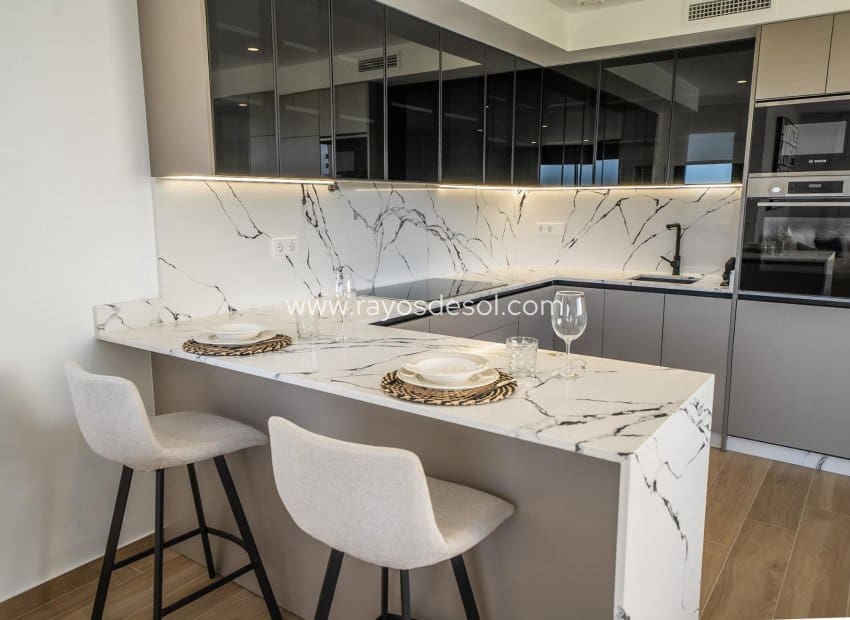 3 soveværelse Villa til salg i Algorfa med swimmingpool - € 465.000 (Ref: 8924884)