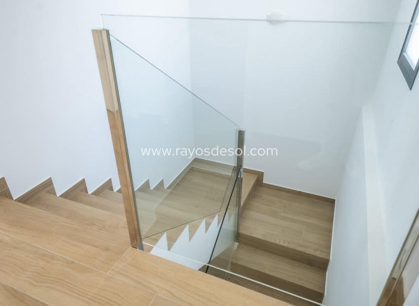 3 soveværelse Villa til salg i Algorfa med swimmingpool - € 465.000 (Ref: 8924884)