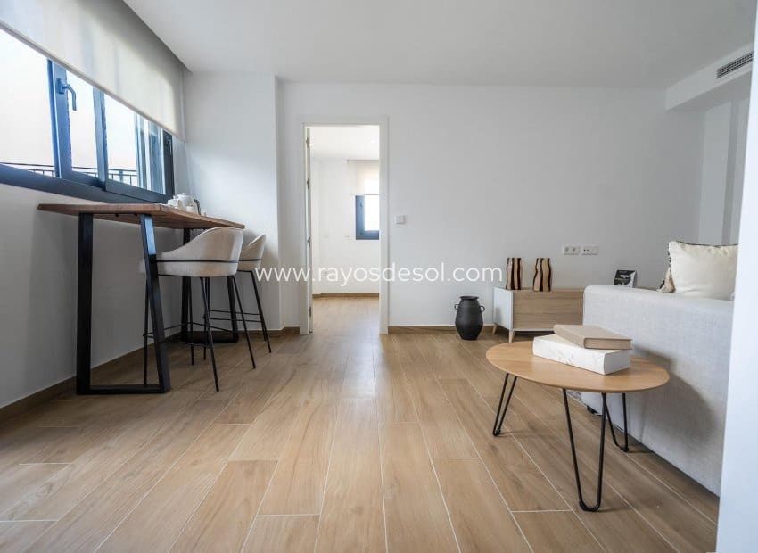 3 soveværelse Villa til salg i Algorfa med swimmingpool - € 465.000 (Ref: 8924884)