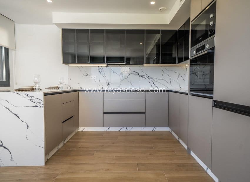 3 soveværelse Villa til salg i Algorfa med swimmingpool - € 520.000 (Ref: 8924885)