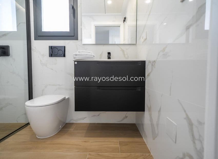 3 soveværelse Villa til salg i Algorfa med swimmingpool - € 520.000 (Ref: 8924885)