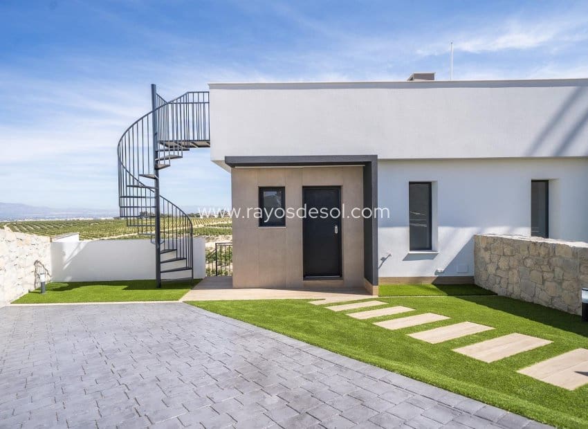 3 Zimmer Villa zu verkaufen in Algorfa mit Pool - 528.000 € (Ref: 8924885)