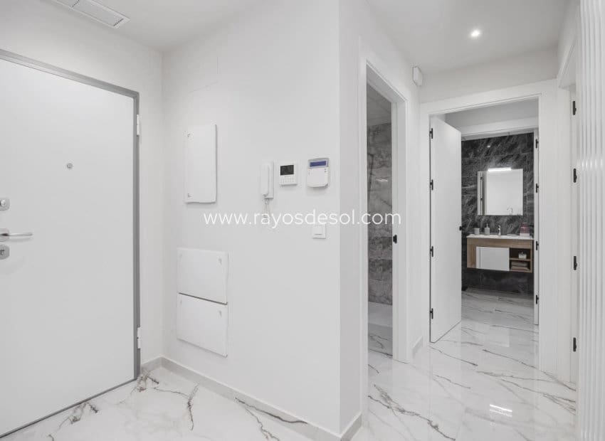 2 soveværelse Lejlighed til salg i San Miguel de Salinas med swimmingpool - € 219.000 (Ref: 8938087)