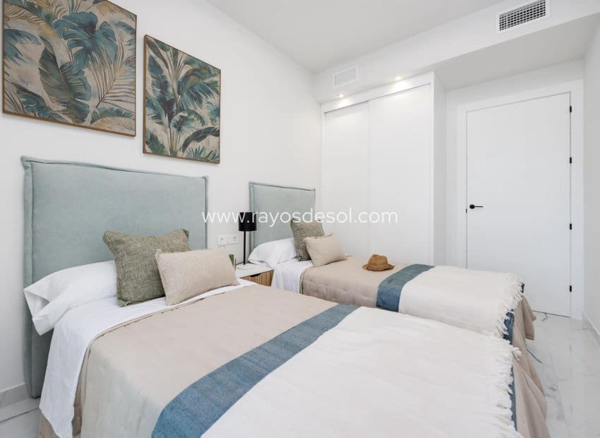 2 soveværelse Lejlighed til salg i San Miguel de Salinas med swimmingpool - € 219.000 (Ref: 8938087)