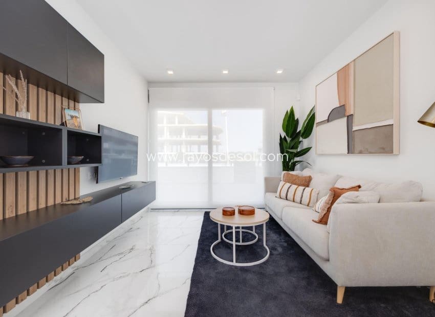 2 soveværelse Lejlighed til salg i San Miguel de Salinas med swimmingpool - € 219.000 (Ref: 8938087)