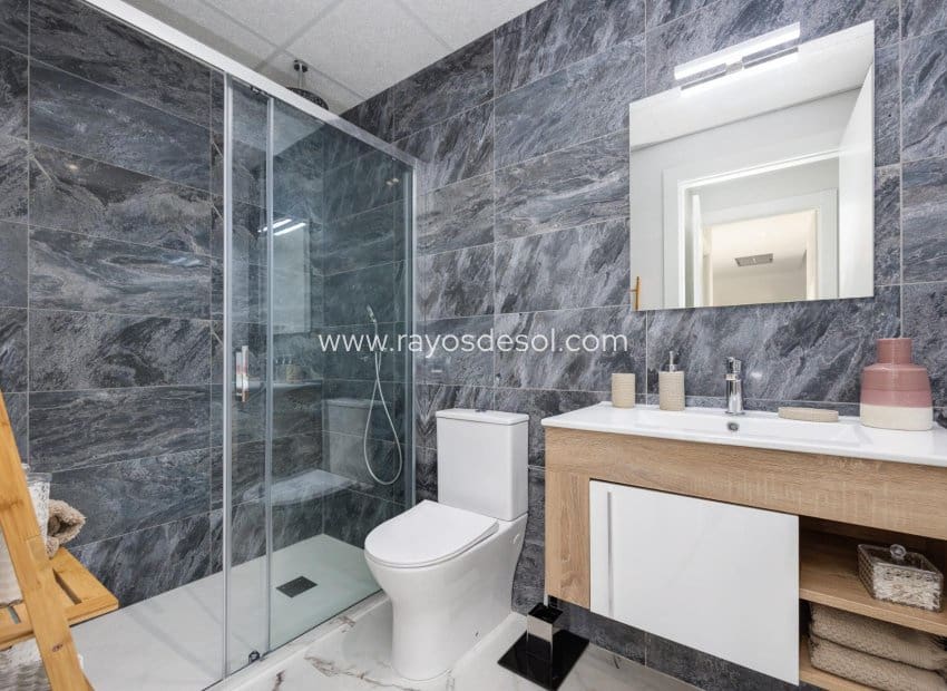 2 soveværelse Lejlighed til salg i San Miguel de Salinas med swimmingpool - € 219.000 (Ref: 8938087)