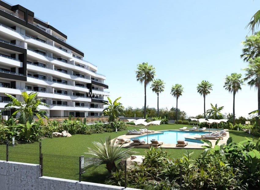 2 bedroom Apartment for sale in San Miguel de Salinas with pool - € 244,000 (Ref: 8938087)