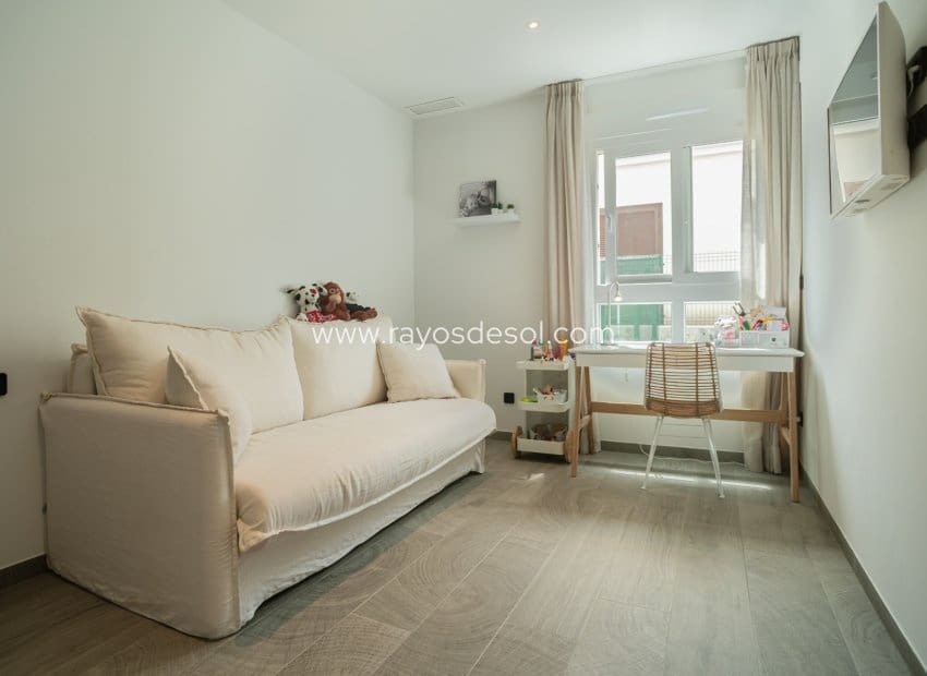 3 soveværelse Lejlighed til salg i Algorfa med swimmingpool - € 375.000 (Ref: 8941639)