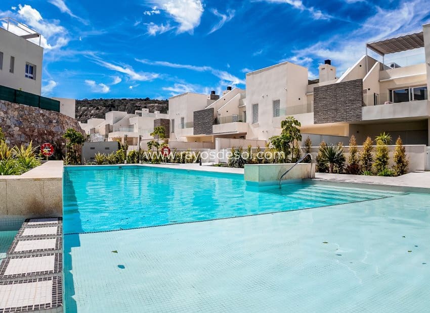 3 soveværelse Lejlighed til salg i Algorfa med swimmingpool - € 375.000 (Ref: 8941639)