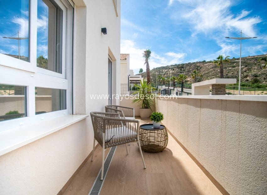 3 soveværelse Lejlighed til salg i Algorfa med swimmingpool - € 375.000 (Ref: 8941639)