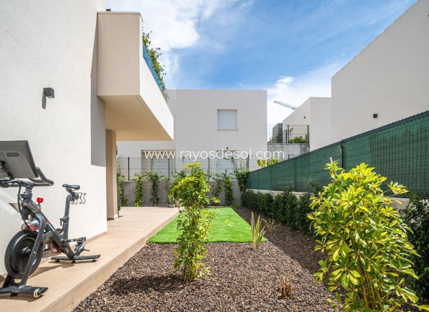 3 soveværelse Lejlighed til salg i Algorfa med swimmingpool - € 375.000 (Ref: 8941639)