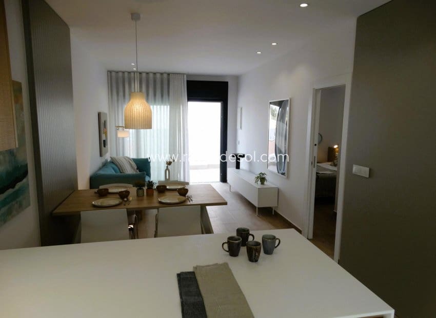3 sypialnia Apartament na sprzedaż w Pilar de la Horadada z basenem - 295 000 € (Ref: 8973807)