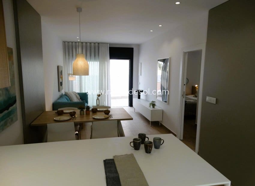 3 sypialnia Apartament na sprzedaż w Pilar de la Horadada z basenem - 295 000 € (Ref: 8973808)