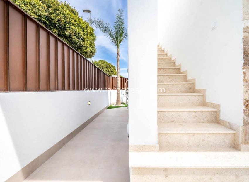 3 quarto Moradia para venda em Roldan com piscina - 379 950 € (Ref: 8990142)